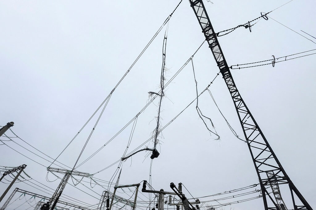 Estação de alta voltagem da Ukrenergo danificada num ataque das forças russas
