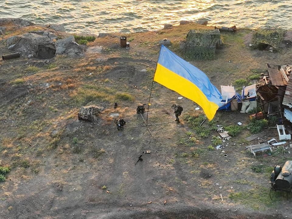 Esta semana, as forças da Ucrânia hastearam a bandeira do país na Ilha da Serpente.