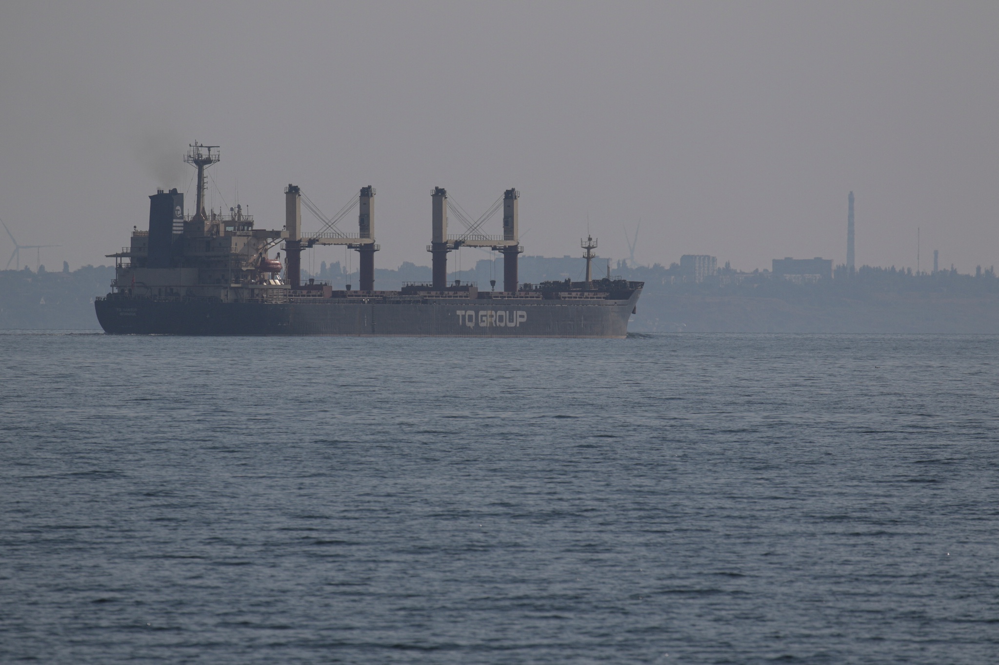 Os confrontos no mar Negro intensificaram-se nas últimas semanas, terminado o acordo para a exportação dos cereais ucranianos. O TQ Samsun foi o último navio a partir de Odessa ao abrigo desse acordo