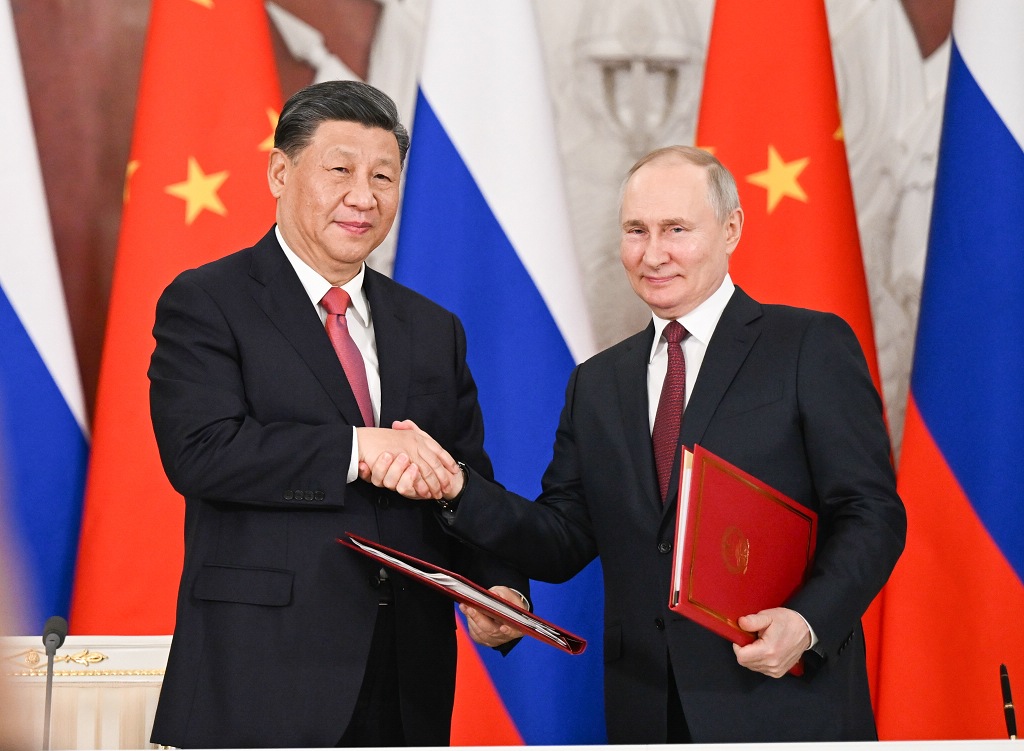 Encontro de Vladimir Putin com Presidente chinês, Xi Jinping, na Rússia